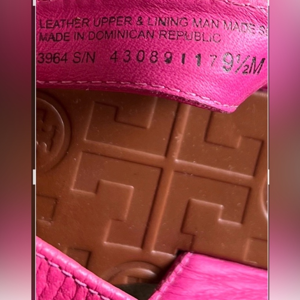 Tory Burch Vibrant Pink Sandals Size 9 1/2 - Picture 3 of 4